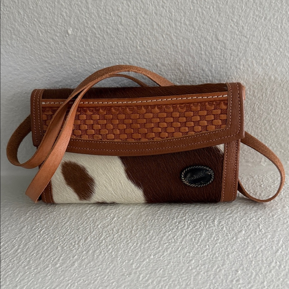 Sam Robert’s Cow Hide Leather Leather Crossbody Bag / Wallet